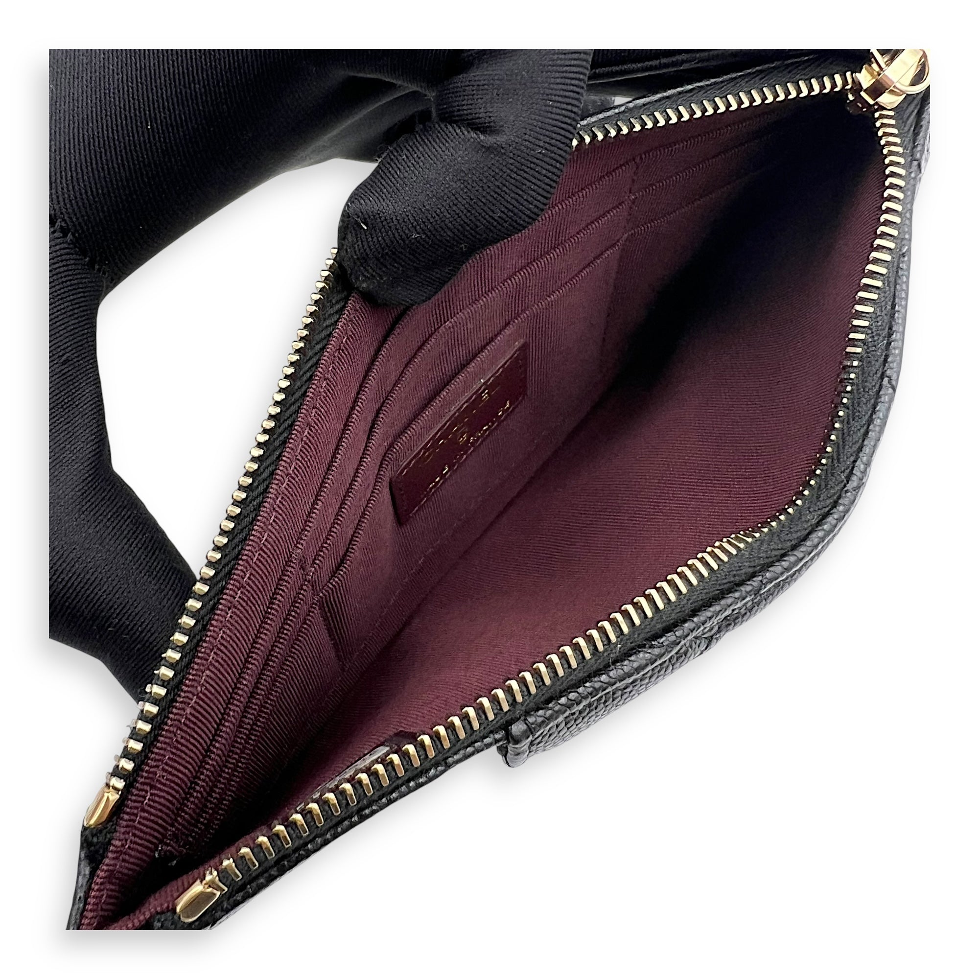 CC Black Phone Holder with Card Holder in Caviar Leather, Gold hardware - Image 9