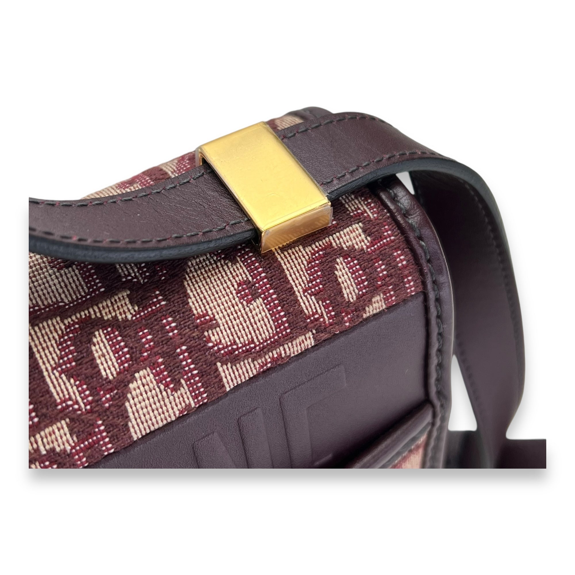 30 Montaigne Medium Red Crossbody Bag in Jacquard, Gold hardware - Image 12
