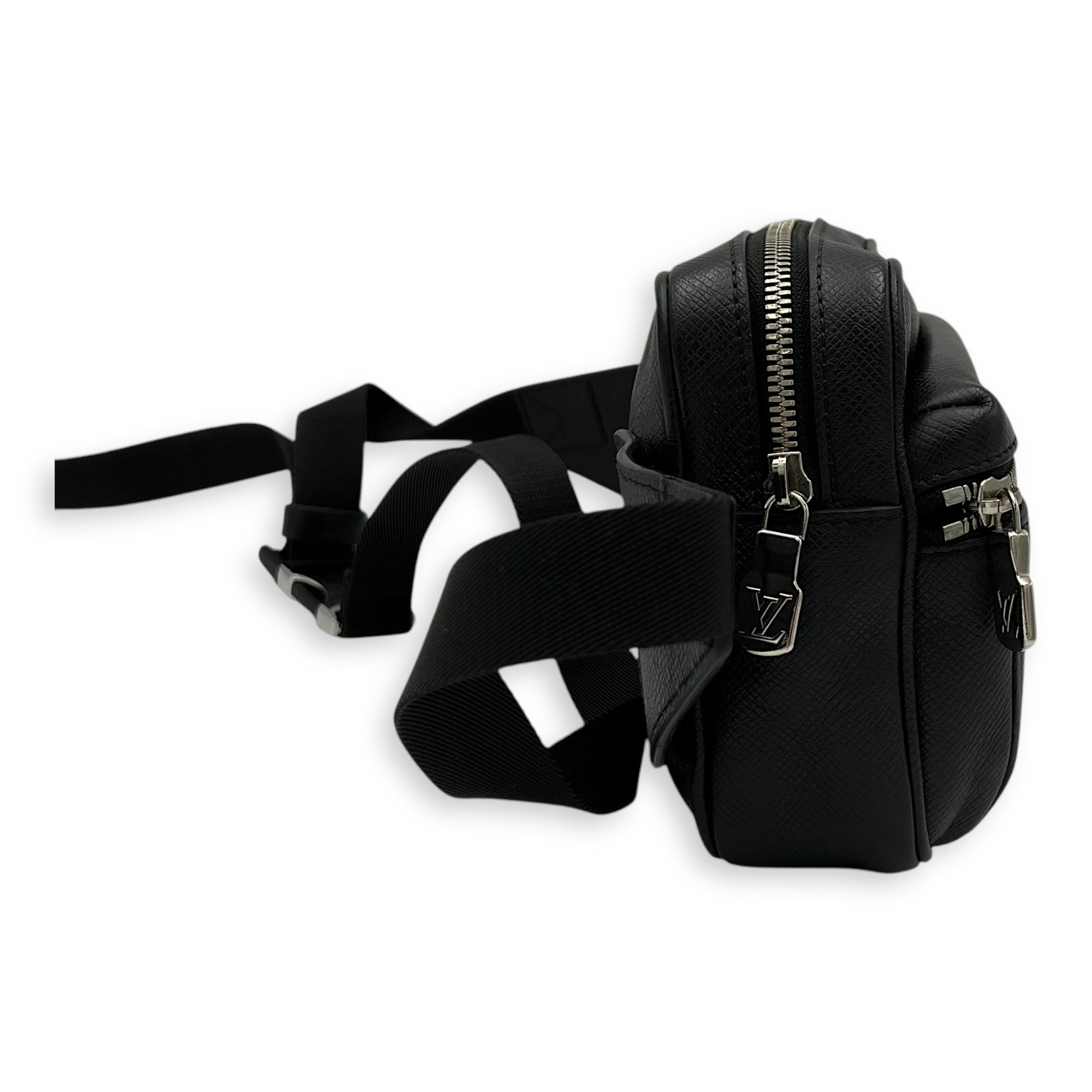 Outdoor Black Belt Bag in Taiga Leather, Silver hardware - Image 4