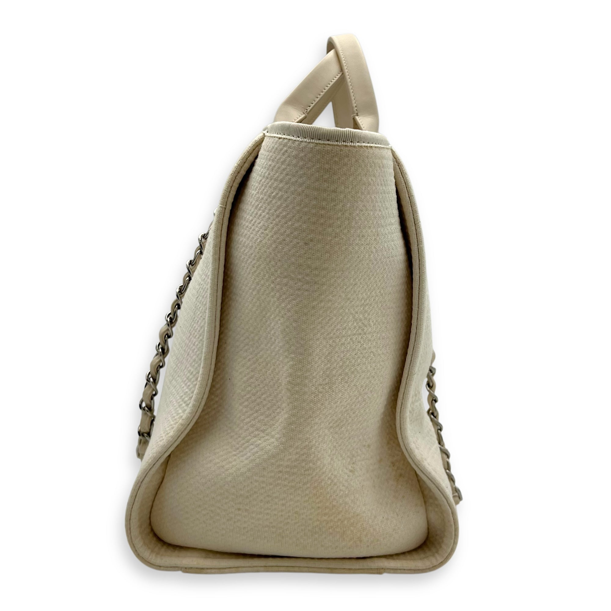 Deauville Tote Bag White in Canvas, Silver hardware - Image 5