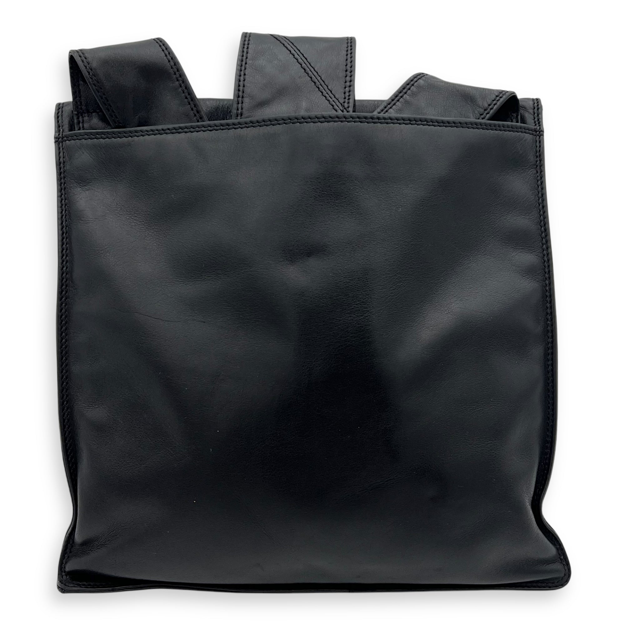 Vintage CC Black Crossbody Bag in Calfskin, Gold hardware - Image 3