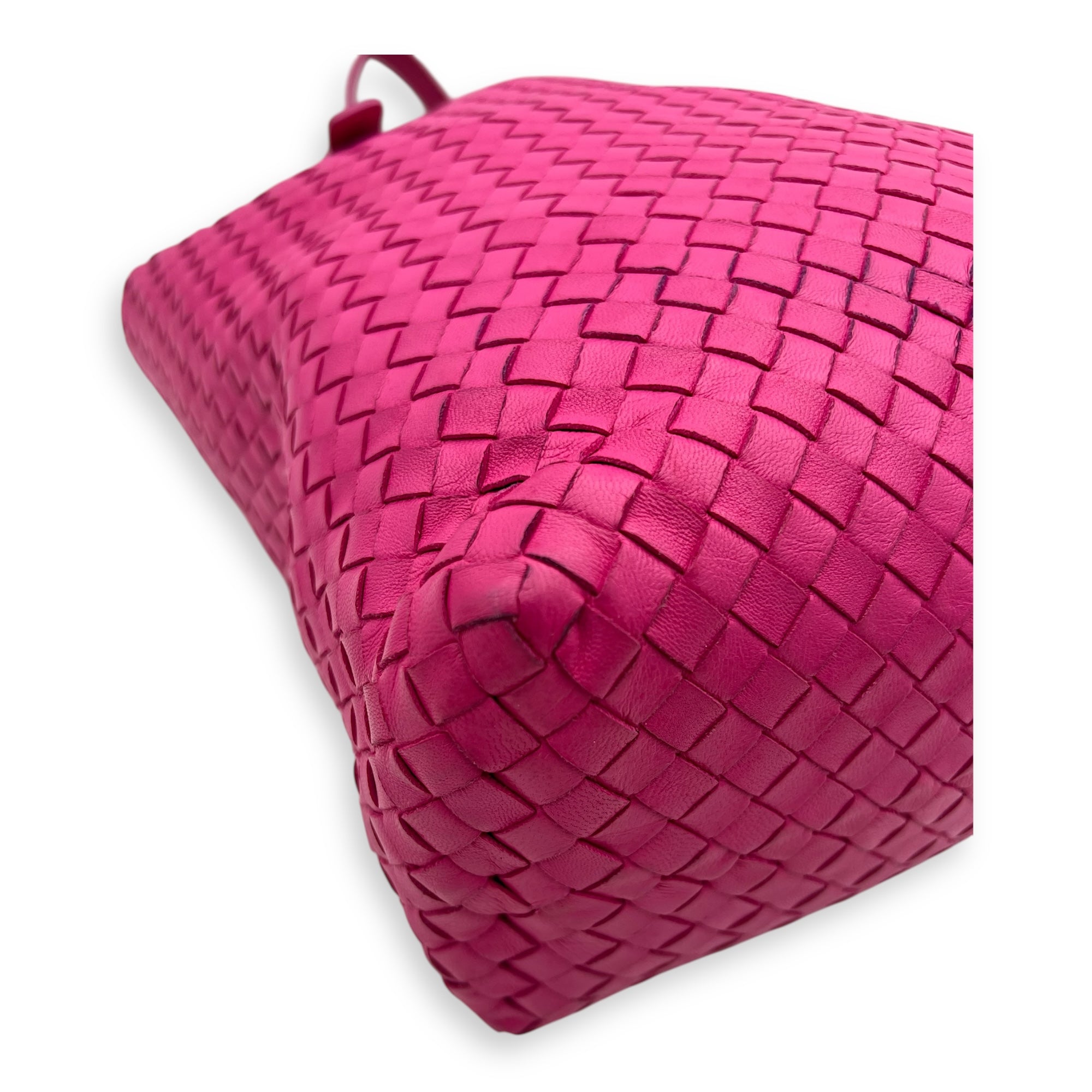 Intrecciato Shoulder Bag Pink in Lambskin, Gunmetal hardware - Image 11