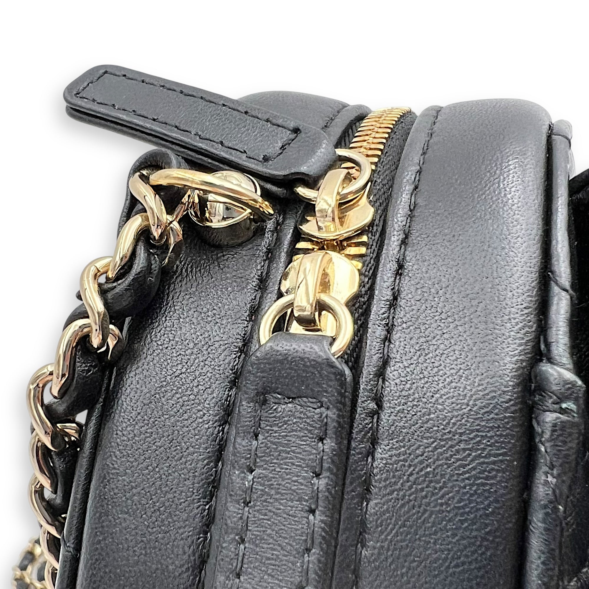 Heart Crossbody Bag Black in Lambskin, Gold hardware - Image 9