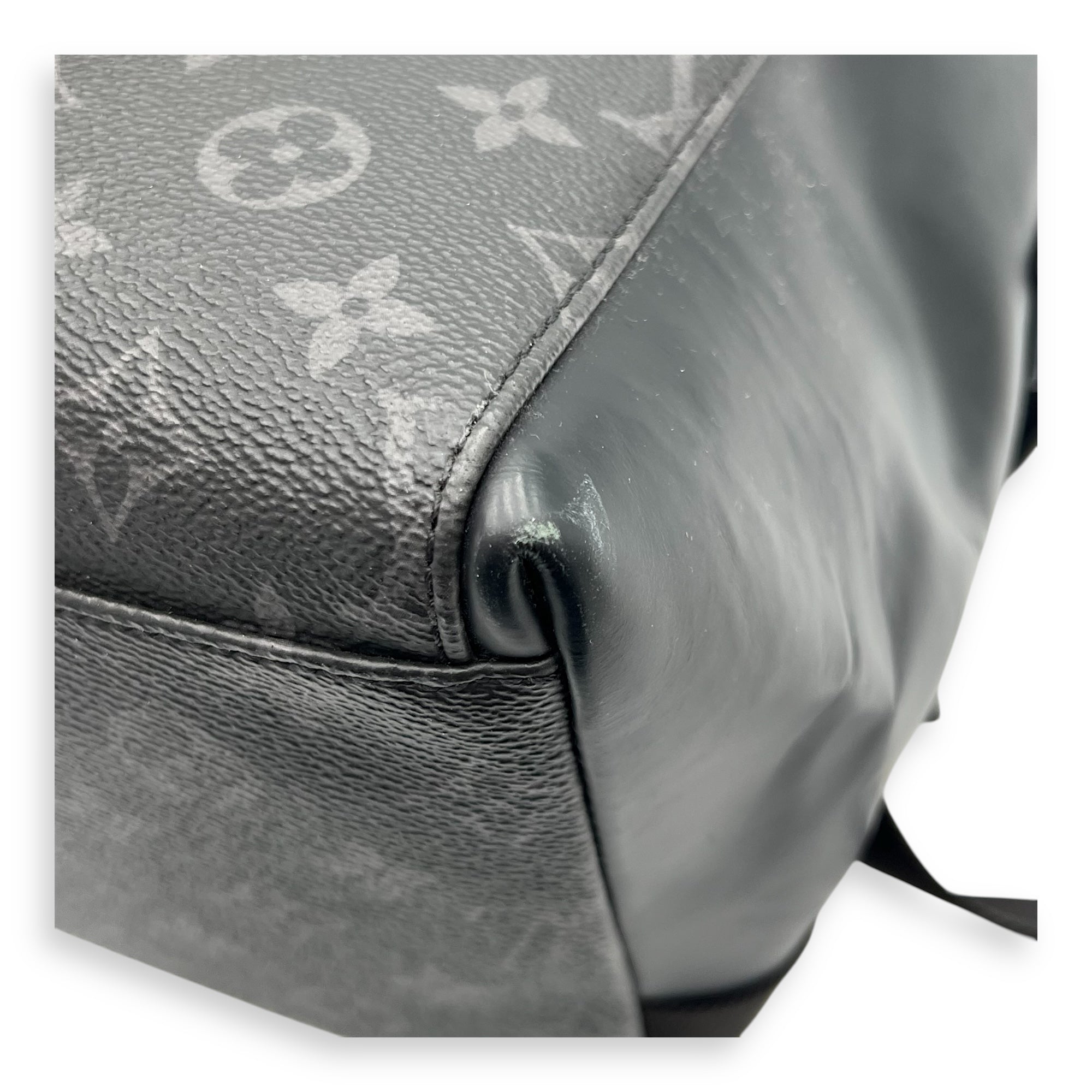 Voyage Defile Homme Automne Hiver MM Black Messenger Bag in Monogram Coated Canvas, Silver hardware - Image 8