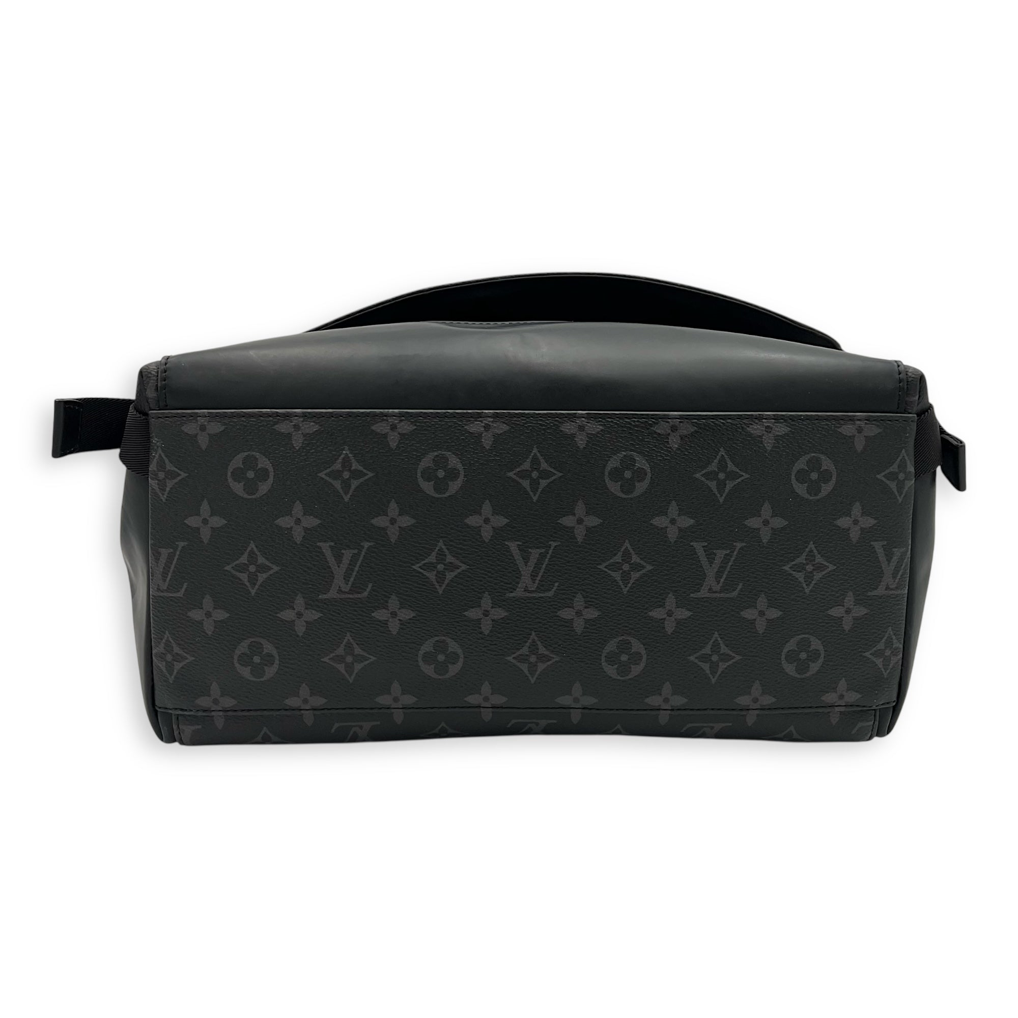 Voyage Defile Homme Automne Hiver MM Black Messenger Bag in Monogram Coated Canvas, Silver hardware - Image 6